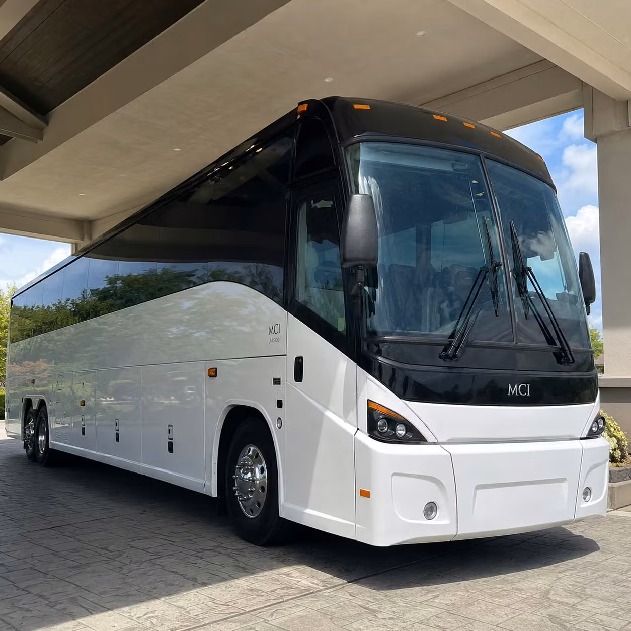 coachbusyonkers com is how yonkers groups handle corporate airport transfers the right way